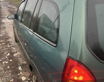 Зеленый Опель Зафира, объемом двигателя 2 л и пробегом 235 тыс. км за 2000 $, фото 1 на Automoto.ua