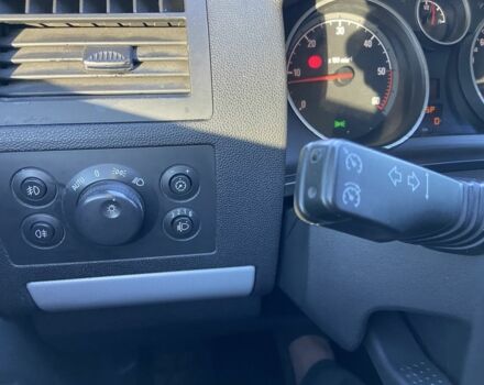 Опель Зафира 2007 в Черновцах на Automoto.ua Зеленый Опель Зафира, объемом двигателя 1.9 л и пробегом 406 тыс. км за 5800 $, фото 3 на Automoto.ua