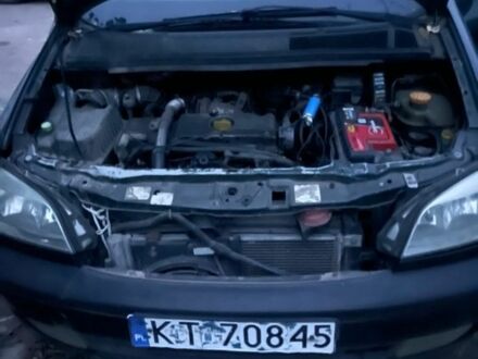 Зеленый Опель Зафира, объемом двигателя 2 л и пробегом 250 тыс. км за 1150 $, фото 1 на Automoto.ua