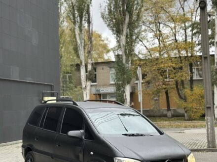 Опель Зафира 2003 в Славянске на Automoto.ua Зеленый Опель Зафира, объемом двигателя 2.2 л и пробегом 220 тыс. км за 2650 $, фото 1 на Automoto.ua