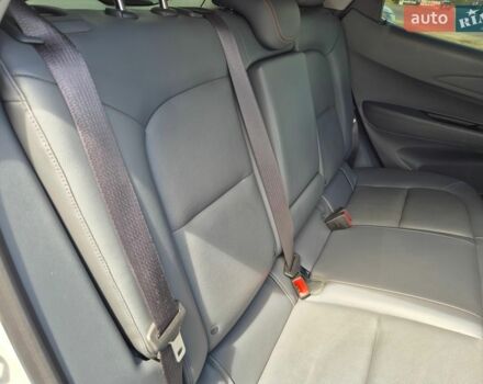 Белый Опель Ampera-e, объемом двигателя 0 л и пробегом 119 тыс. км за 14800 $, фото 14 на Automoto.ua