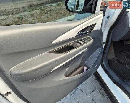 Белый Опель Ampera-e, объемом двигателя 0 л и пробегом 119 тыс. км за 14800 $, фото 37 на Automoto.ua