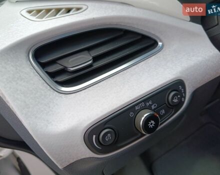 Білий Опель Ampera-e, об'ємом двигуна 0 л та пробігом 160 тис. км за 13700 $, фото 46 на Automoto.ua