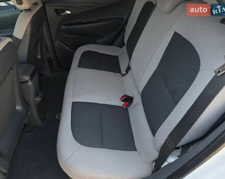 Білий Опель Ampera-e, об'ємом двигуна 0 л та пробігом 129 тис. км за 13999 $, фото 23 на Automoto.ua