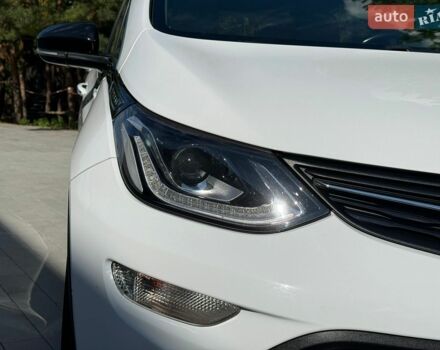 Білий Опель Ampera-e, об'ємом двигуна 0 л та пробігом 120 тис. км за 12200 $, фото 10 на Automoto.ua