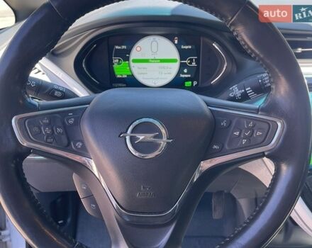 Белый Опель Ampera-e, объемом двигателя 0 л и пробегом 112 тыс. км за 15750 $, фото 12 на Automoto.ua