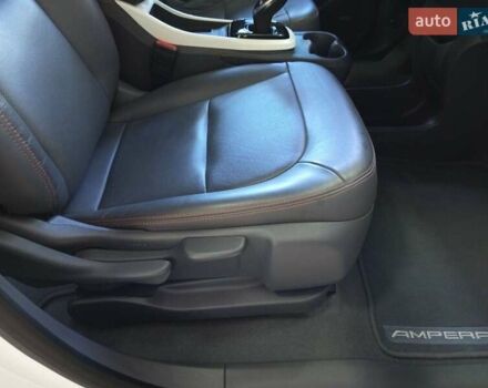Білий Опель Ampera-e, об'ємом двигуна 0 л та пробігом 51 тис. км за 16000 $, фото 24 на Automoto.ua