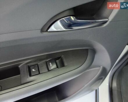 Білий Опель Ampera-e, об'ємом двигуна 0 л та пробігом 51 тис. км за 16000 $, фото 21 на Automoto.ua