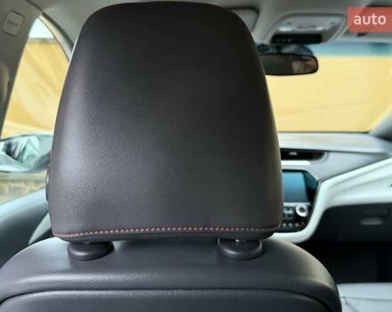 Белый Опель Ampera-e, объемом двигателя 0 л и пробегом 71 тыс. км за 14350 $, фото 102 на Automoto.ua