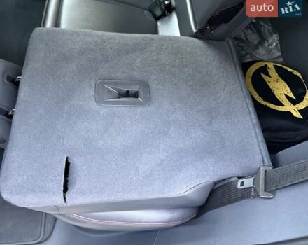 Белый Опель Ampera-e, объемом двигателя 0 л и пробегом 71 тыс. км за 14350 $, фото 99 на Automoto.ua