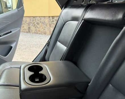 Белый Опель Ampera-e, объемом двигателя 0 л и пробегом 71 тыс. км за 14350 $, фото 56 на Automoto.ua