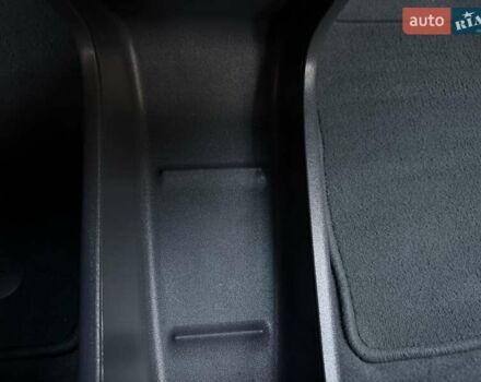 Белый Опель Ampera-e, объемом двигателя 0 л и пробегом 71 тыс. км за 14350 $, фото 83 на Automoto.ua