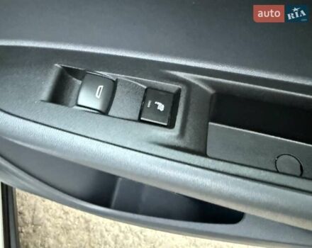 Белый Опель Ampera-e, объемом двигателя 0 л и пробегом 71 тыс. км за 14350 $, фото 112 на Automoto.ua