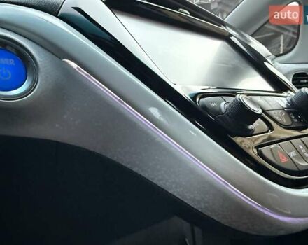 Белый Опель Ampera-e, объемом двигателя 0 л и пробегом 71 тыс. км за 14350 $, фото 76 на Automoto.ua