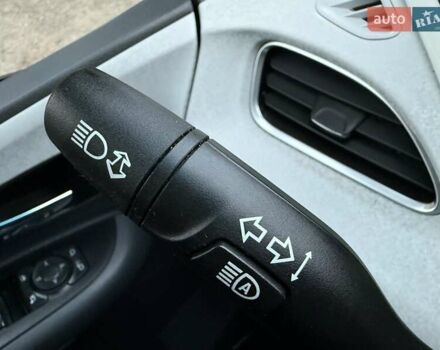 Белый Опель Ampera-e, объемом двигателя 0 л и пробегом 71 тыс. км за 14350 $, фото 89 на Automoto.ua