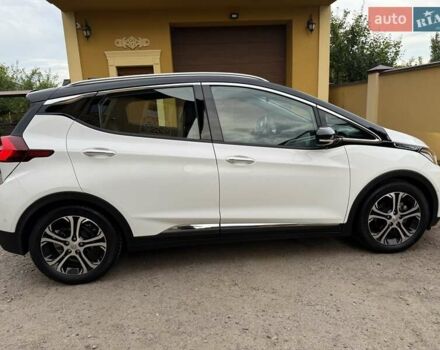 Белый Опель Ampera-e, объемом двигателя 0 л и пробегом 71 тыс. км за 14350 $, фото 13 на Automoto.ua