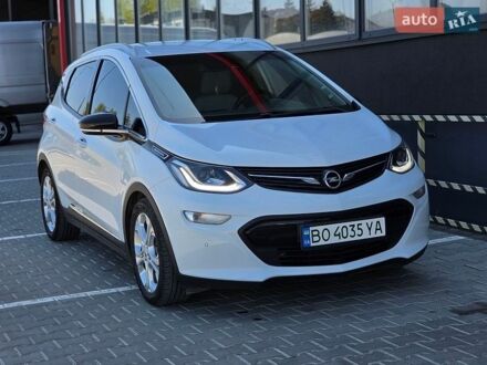 Белый Опель Ampera-e, объемом двигателя 0 л и пробегом 129 тыс. км за 14499 $, фото 1 на Automoto.ua