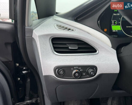 Черный Опель Ampera-e, объемом двигателя 0 л и пробегом 166 тыс. км за 14200 $, фото 17 на Automoto.ua