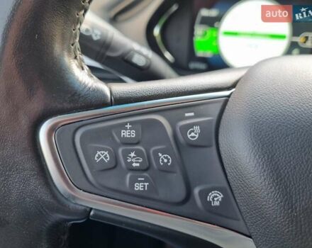 Черный Опель Ampera-e, объемом двигателя 0 л и пробегом 52 тыс. км за 15850 $, фото 48 на Automoto.ua