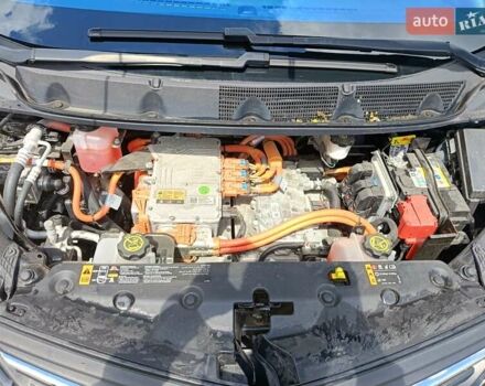 Черный Опель Ampera-e, объемом двигателя 0 л и пробегом 66 тыс. км за 16300 $, фото 18 на Automoto.ua