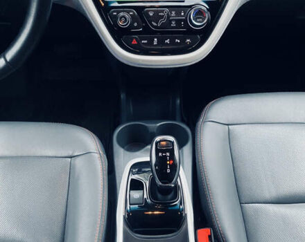 Красный Опель Ampera-e, объемом двигателя 0 л и пробегом 88 тыс. км за 14499 $, фото 29 на Automoto.ua