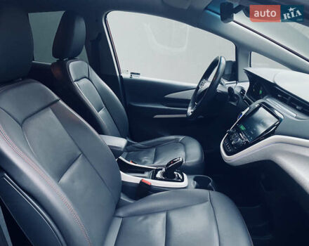 Красный Опель Ampera-e, объемом двигателя 0 л и пробегом 88 тыс. км за 14499 $, фото 31 на Automoto.ua