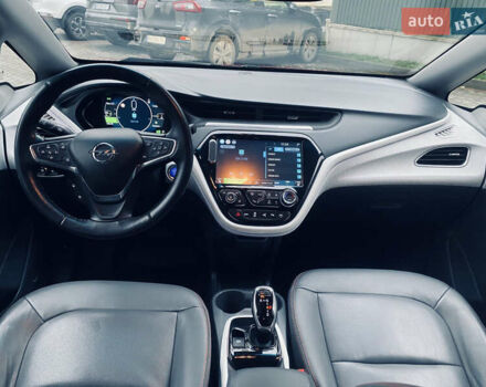 Красный Опель Ampera-e, объемом двигателя 0 л и пробегом 88 тыс. км за 14499 $, фото 25 на Automoto.ua