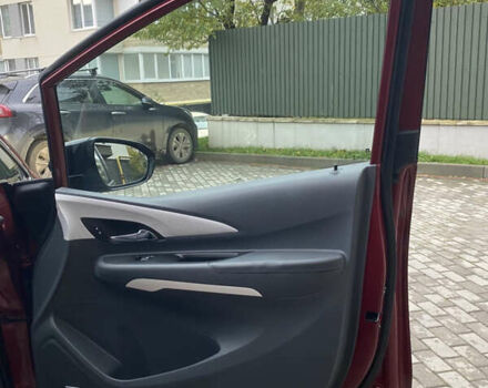 Красный Опель Ampera-e, объемом двигателя 0 л и пробегом 88 тыс. км за 14499 $, фото 39 на Automoto.ua