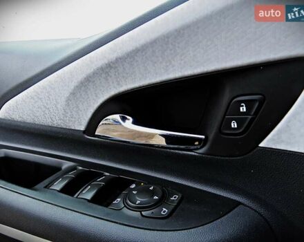 Красный Опель Ampera-e, объемом двигателя 0 л и пробегом 179 тыс. км за 16000 $, фото 8 на Automoto.ua