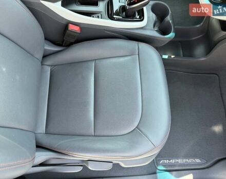 Красный Опель Ampera-e, объемом двигателя 0 л и пробегом 100 тыс. км за 15900 $, фото 31 на Automoto.ua