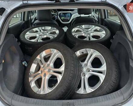 Серый Опель Ampera-e, объемом двигателя 0 л и пробегом 157 тыс. км за 13999 $, фото 20 на Automoto.ua