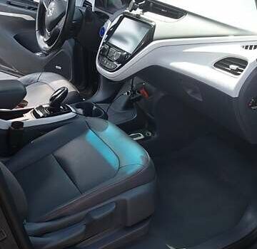 Серый Опель Ampera-e, объемом двигателя 0 л и пробегом 93 тыс. км за 15450 $, фото 13 на Automoto.ua