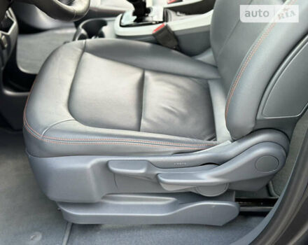 Сірий Опель Ampera-e, об'ємом двигуна 0 л та пробігом 60 тис. км за 16300 $, фото 29 на Automoto.ua