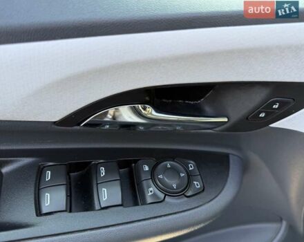 Сірий Опель Ampera-e, об'ємом двигуна 0 л та пробігом 65 тис. км за 14950 $, фото 64 на Automoto.ua