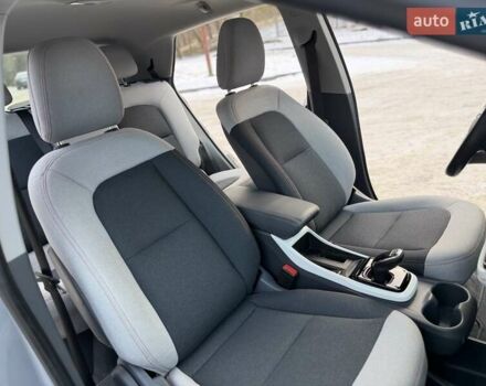 Серый Опель Ampera-e, объемом двигателя 0 л и пробегом 85 тыс. км за 14950 $, фото 52 на Automoto.ua