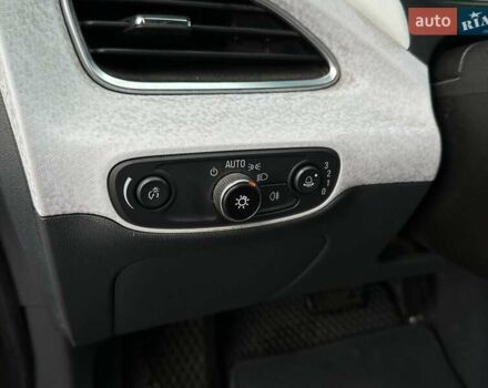 Серый Опель Ampera-e, объемом двигателя 0 л и пробегом 180 тыс. км за 13290 $, фото 15 на Automoto.ua