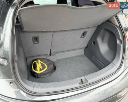 Серый Опель Ampera-e, объемом двигателя 0 л и пробегом 57 тыс. км за 17500 $, фото 8 на Automoto.ua