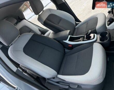 Серый Опель Ampera-e, объемом двигателя 0 л и пробегом 85 тыс. км за 14950 $, фото 47 на Automoto.ua