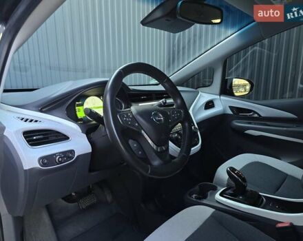 Серый Опель Ampera-e, объемом двигателя 0 л и пробегом 11 тыс. км за 18200 $, фото 11 на Automoto.ua