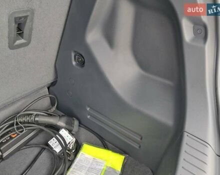 Серый Опель Ampera-e, объемом двигателя 0 л и пробегом 131 тыс. км за 16300 $, фото 14 на Automoto.ua