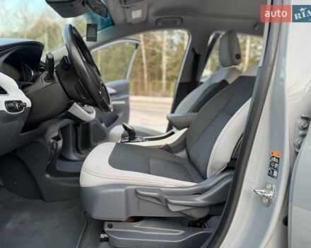 Сірий Опель Ampera-e, об'ємом двигуна 0 л та пробігом 85 тис. км за 15600 $, фото 55 на Automoto.ua