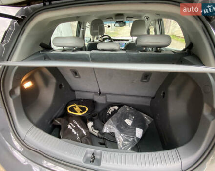 Серый Опель Ampera-e, объемом двигателя 0 л и пробегом 111 тыс. км за 15450 $, фото 63 на Automoto.ua