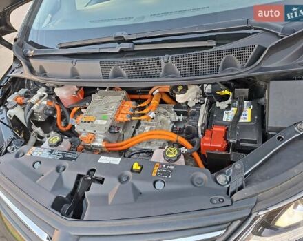 Серый Опель Ampera-e, объемом двигателя 0 л и пробегом 104 тыс. км за 16400 $, фото 43 на Automoto.ua