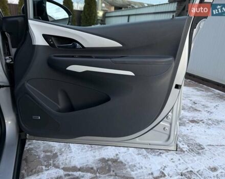 Сірий Опель Ampera-e, об'ємом двигуна 0 л та пробігом 37 тис. км за 18300 $, фото 56 на Automoto.ua