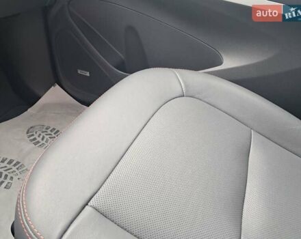 Серый Опель Ampera-e, объемом двигателя 0 л и пробегом 131 тыс. км за 16200 $, фото 25 на Automoto.ua