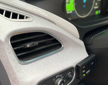 Серый Опель Ampera-e, объемом двигателя 0 л и пробегом 111 тыс. км за 15450 $, фото 50 на Automoto.ua