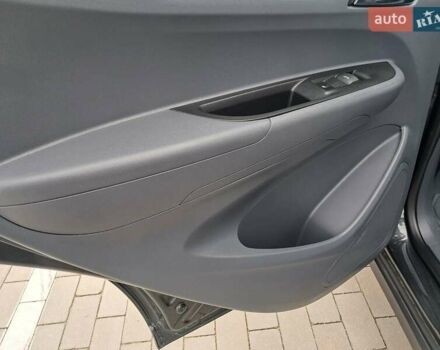 Серый Опель Ampera-e, объемом двигателя 0 л и пробегом 131 тыс. км за 16200 $, фото 38 на Automoto.ua