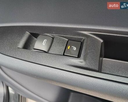 Серый Опель Ampera-e, объемом двигателя 0 л и пробегом 131 тыс. км за 16200 $, фото 35 на Automoto.ua