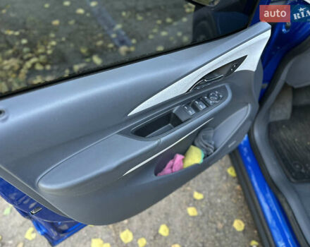 Синий Опель Ampera-e, объемом двигателя 0 л и пробегом 150 тыс. км за 13899 $, фото 8 на Automoto.ua