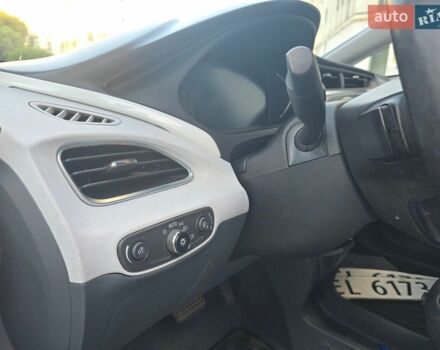 Синий Опель Ampera-e, объемом двигателя 0 л и пробегом 238 тыс. км за 13850 $, фото 24 на Automoto.ua